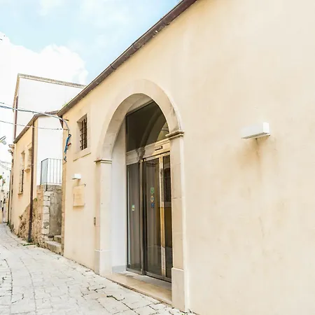 Dell'orologio Guest house