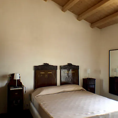 Guest house Dell'orologio 2*