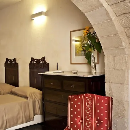 Dell'orologio בית הארחה