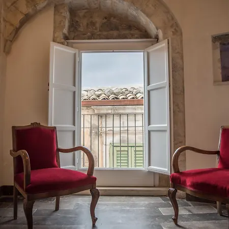 Guest house Dell'orologio Catania 3*