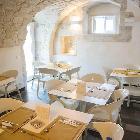 Dell'orologio 招待所 拉古萨