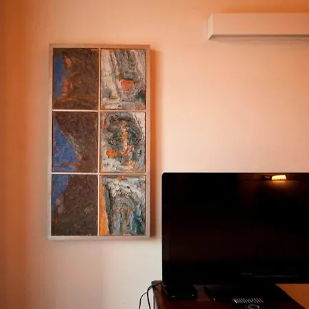 招待所 Dell'orologio 4*